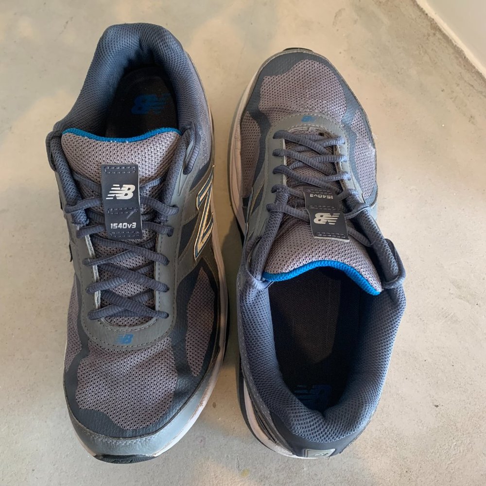 New Balance 1540V3 Men's Size 11.5 2E M1540MB3 Gray Blue Running Shoes - Picture 4 of 4